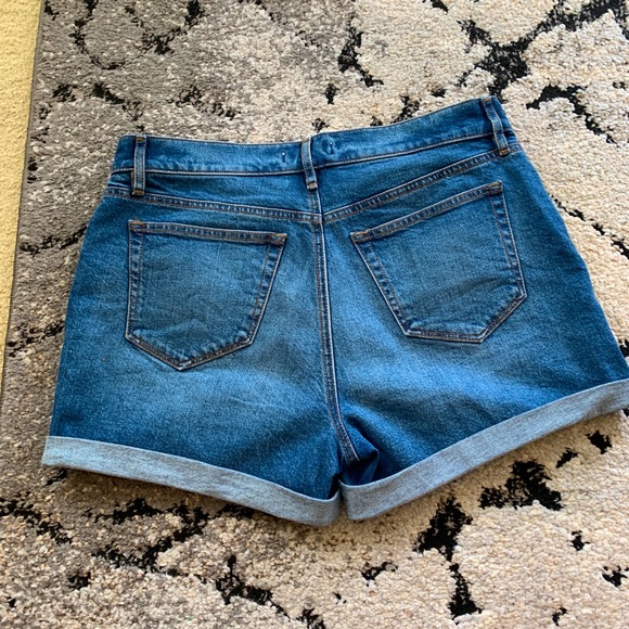 Denim Shorts Mid Indigo Wash, size 4 (27), Loft - Picture 2 of 2